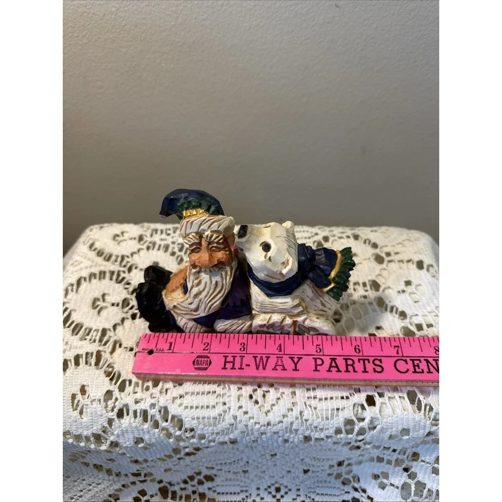 David Frykman DF1063 Polar Bear Kissing Santa Claus Shelf Sitter 1997